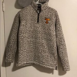 UT Sherpa pullover